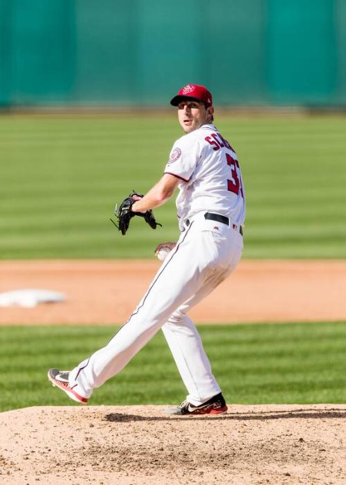 Max Scherzer Pitching photograph, 2017 June 11