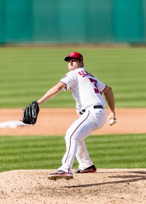 Max Scherzer Pitching photograph, 2017 June 11