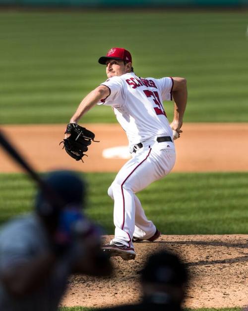 Max Scherzer Pitching photograph, 2017 June 11