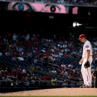 Max Scherzer Pitching photograph, 2017 June 11