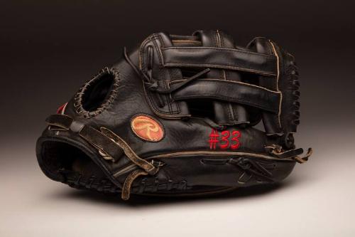 Larry Walker Last Season glove, 2005