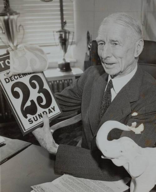 Connie Mack 83rd Birthday photograph, 1945 November 28