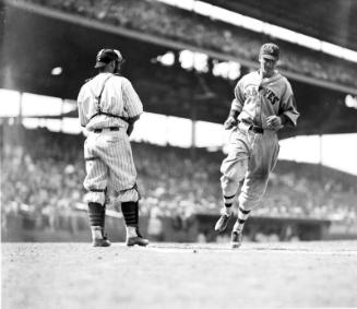 Wally Berger Base Running glass plate negative, between 1931 and 1932