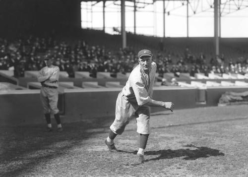 Honus Wagner Throwing digital image, approximately 1913