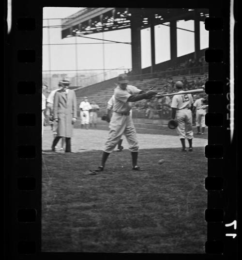 Pee Wee Reese Batting negative, between 1940 and 1942