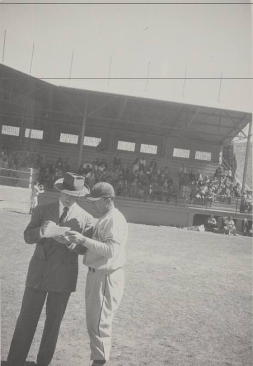 Mel Ott and Bob Neal photograph, between 1933 and 1947