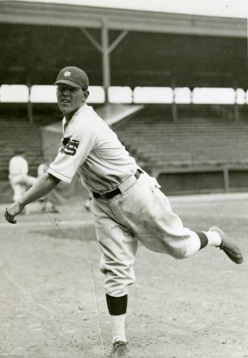 Russ Van Atta Pitching photograph, between 1929 and 1932