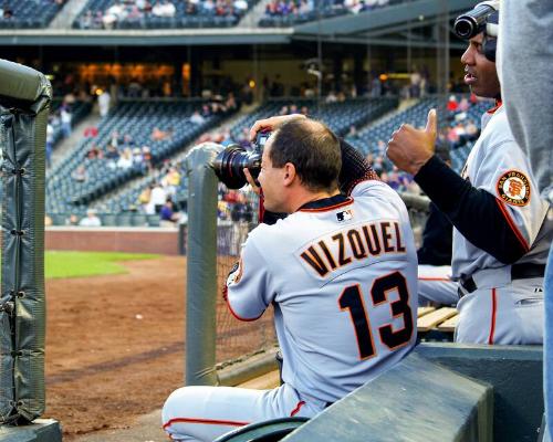 Barry Bonds and Omar Vizquel photograph, 2006 September 19