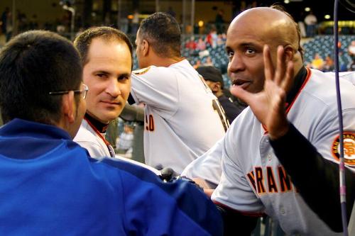 Barry Bonds and Omar Vizquel photograph, 2006 September 19