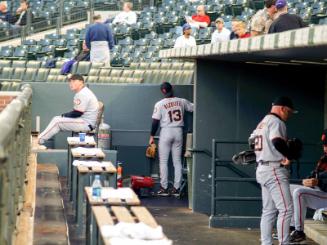 Omar Vizquel Dugout photograph, 2006 September 18