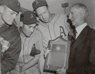 Connie Mack with Players photograph, 1940 March 17