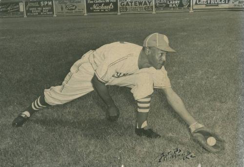 Buck O'Neil Fielding photograph, undated