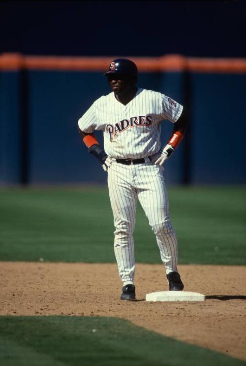 Tony Gwynn on Base slide, 1993