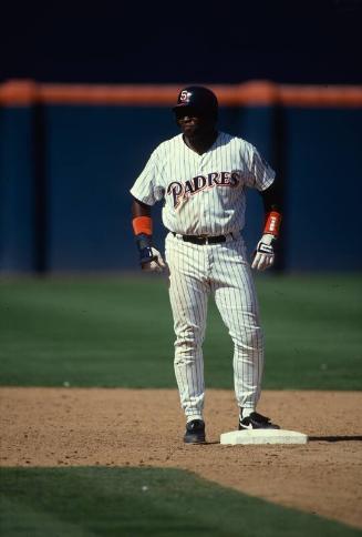 Tony Gwynn on Base slide, 1993