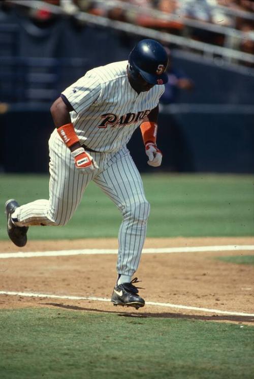 Tony Gwynn Running slide, 1993