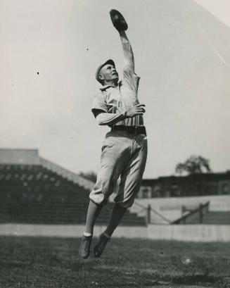 Frank Chance Fielding photograph, 1903