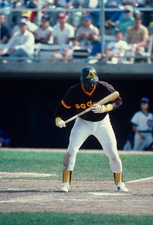 Tony Gwynn Bunting slide, 1984 March