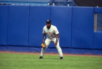 Tony Gwynn Fielding slide, 1995 May 29