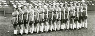 Springfield Sallies and Chicago Colleens Teams photograph, 1949 July