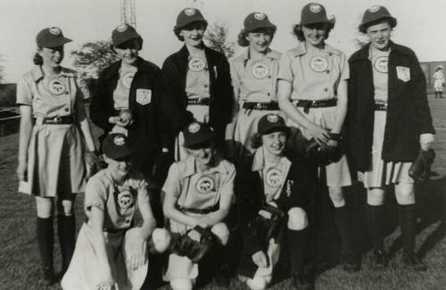 Kenosha Comets Players photograph, 1943