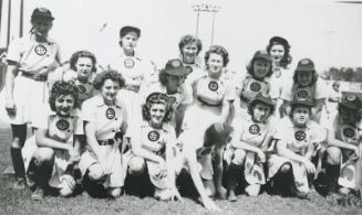 Milwaukee Chicks Team photograph, 1944