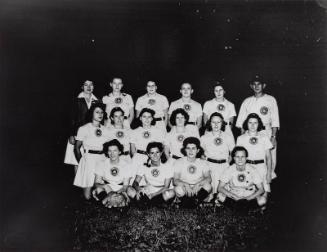 Racine Belles Group photograph, 1944