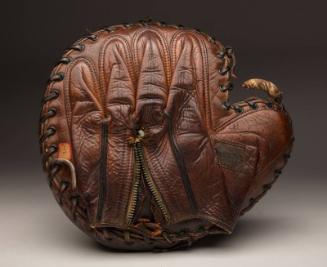 Muddy Ruel catcher's mitt