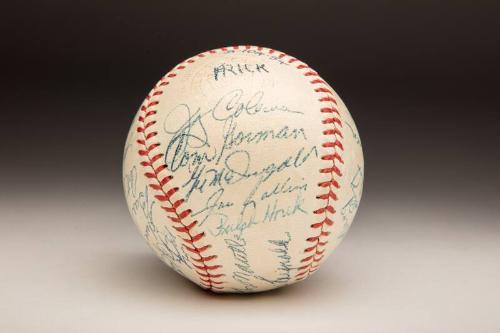 New York Yankees Autographed ball