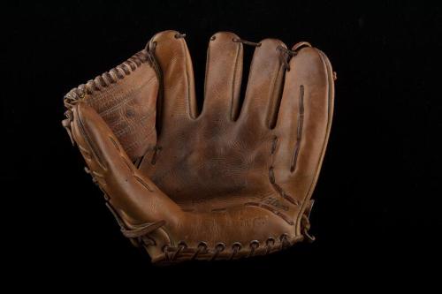 Ron Hansen Unassisted Triple Play glove