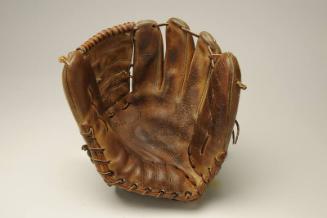 Tom Seaver 19 Strikeout glove