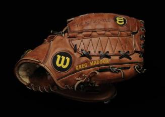 Greg Maddux glove