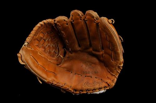 Fergie Jenkins glove