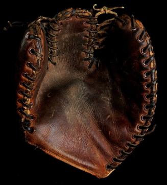 Vivian Kellogg glove