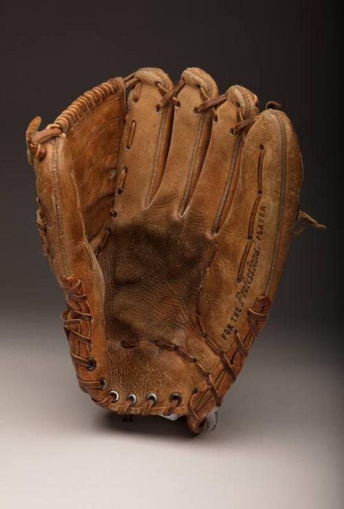 Bucky Dent glove