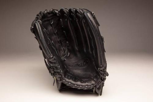 Trevor Hoffman 500th Career Save glove