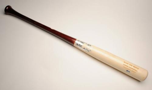 Lonnie Chisenhall bat