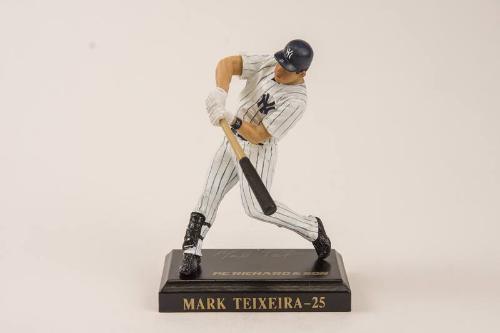 Mark Teixeira figurine