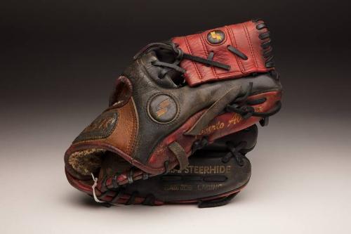 Roberto Alomar glove